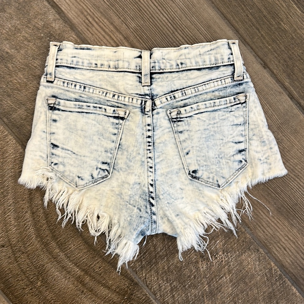 KanCan SS1173 Womens 24 High Rise Acid Wash Distressed Frayed Denim Shorts - Picture 6 of 11